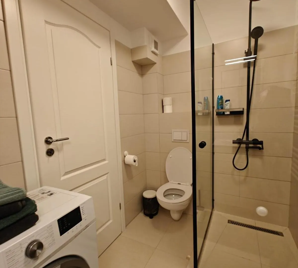 Dusan Residence Otopeni 7 Apartment